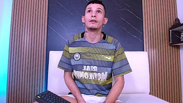 دردشة Isak_Berekoa الجنسية المباشرة