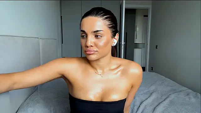 MelindaReny's Live XXX Chat