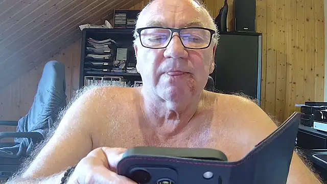 Czat XXX na żywo – biggandybig