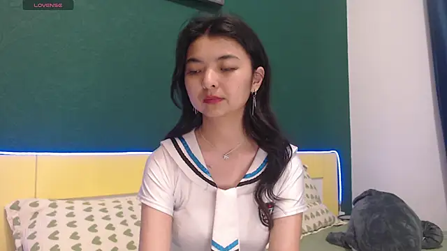 Živý XXX chat Shy_Kira