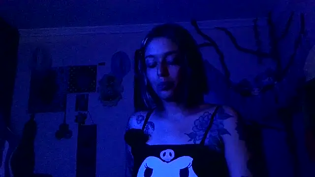 BlueStoneX's Live XXX Chat