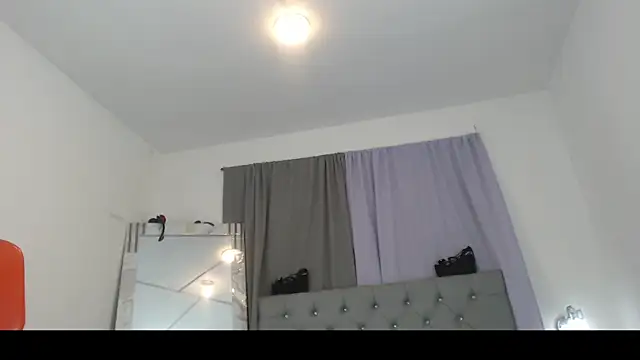 PhillipCox élő XXX-chatje