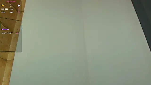 Chat +18 de AminaRuthers ao vivo