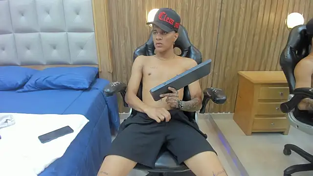 Mael_Jason Live XXX Chat