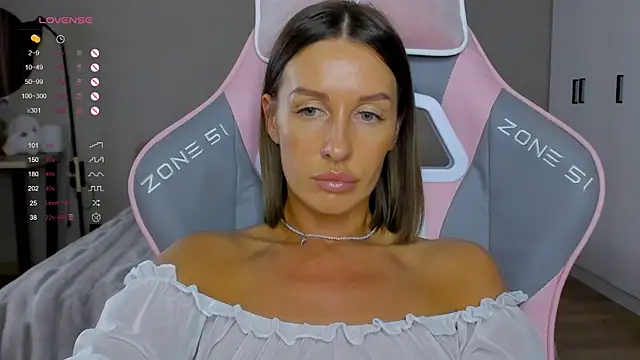 NejaSatin Adlı Modelin Canlı XXX Sohbeti