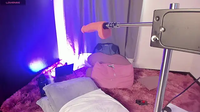 rouse_lili Adlı Modelin Canlı XXX Sohbeti
