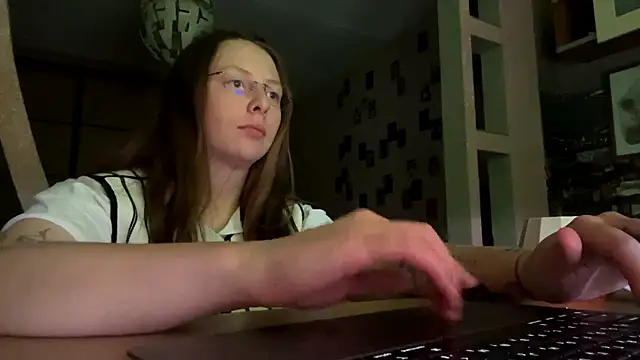 AlisonOhlmacher Live XXX-chat