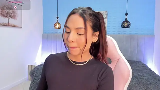XXX chat uživo modela amira_cute2