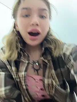 FlashTitsRoyal Live XXX-Chat