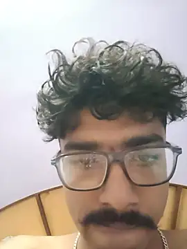 Halfbloodstud Chat XXX live
