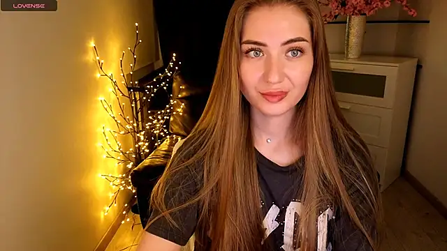Chain_Alice's Live XXX Chat