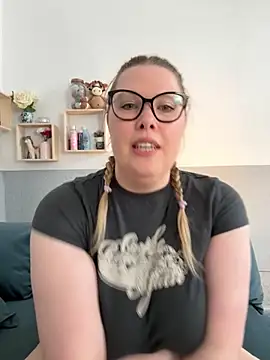 MaschaMangold Chat XXX live