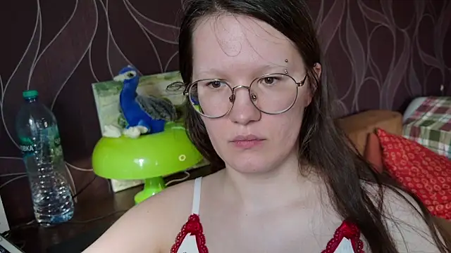 hairyMira Chat XXX live