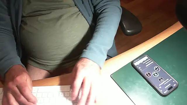 Ozplayer77 Live XXX Chat