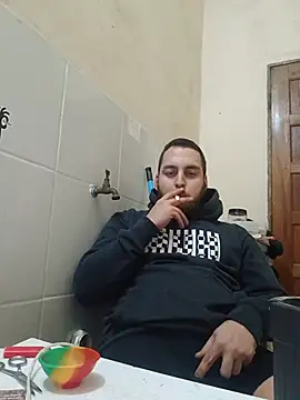 Chat +18 de matvaz21cm ao vivo
