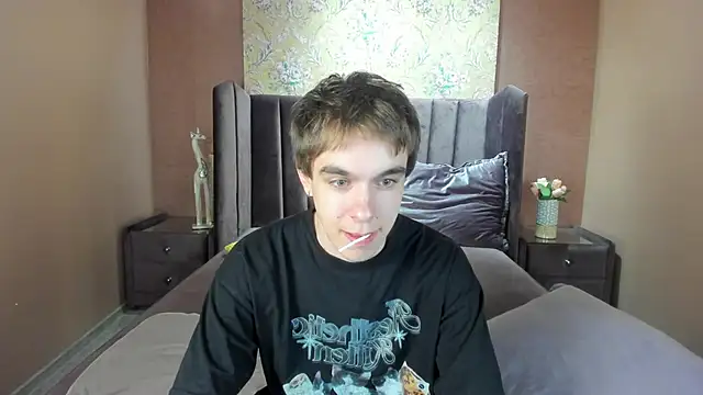 Онлайн чат XXX DaveBevy