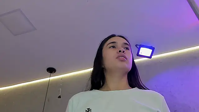 Chat +18 de alice__susan ao vivo