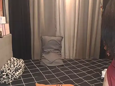 Chat +18 de YourHotAlexa ao vivo