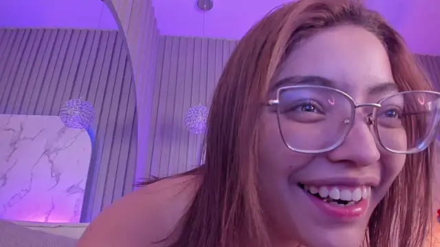 AbrilBloom Chat XXX in diretta