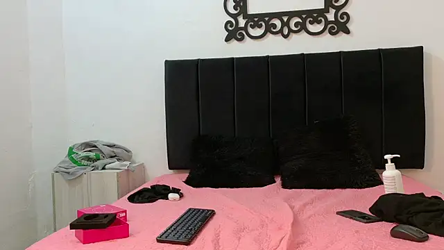 LunayDream Adlı Modelin Canlı XXX Sohbeti