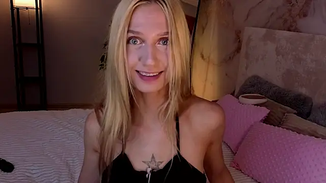 SerenaCrystall Live XXX-Chat