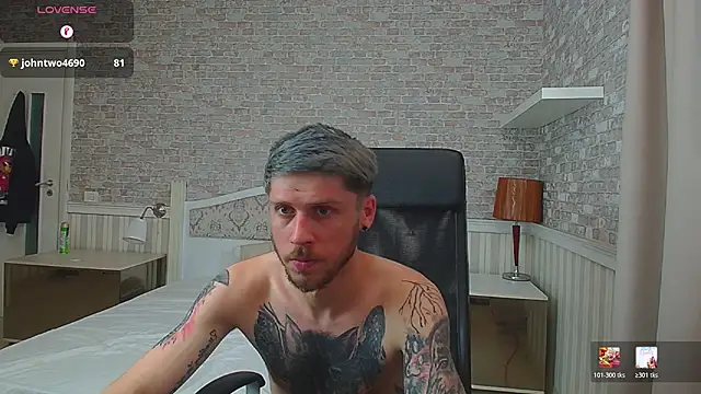 JonahShaw Adlı Modelin Canlı XXX Sohbeti