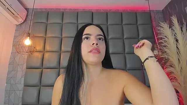 Chat +18 de dannavelvet ao vivo