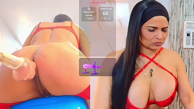 Isis_car0lina Adlı Modelin Canlı XXX Sohbeti