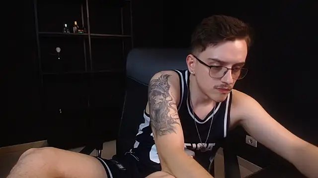 FelixStarkk: вебкам-шоу