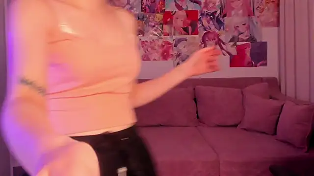 Chat XXX en directo de FreyaVeys