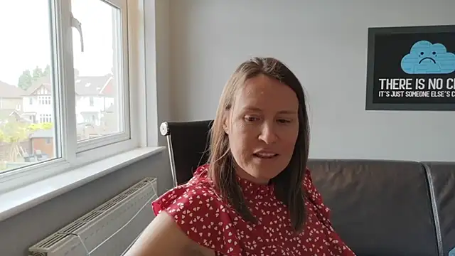 XXX chat uživo modela eatmypie69