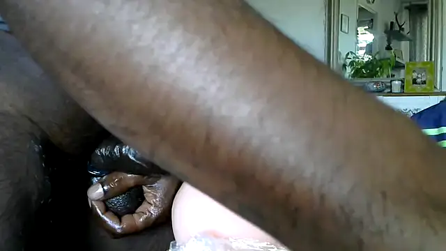 frenchblackc31 라이브 XXX 채팅