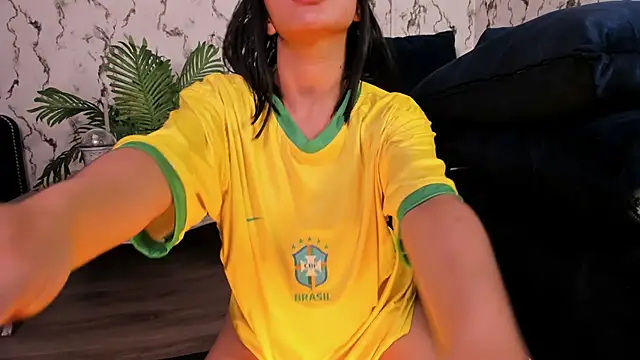 Fiorelaa_ live XXX chat