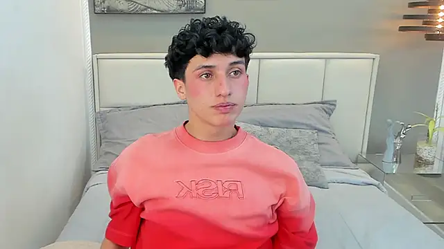 thom_ames Chat XXX live