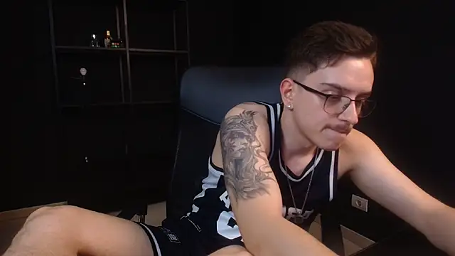 FelixStarkk 在線直播表演