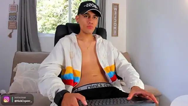 Chat XXX ao vivo de NickCopeer_