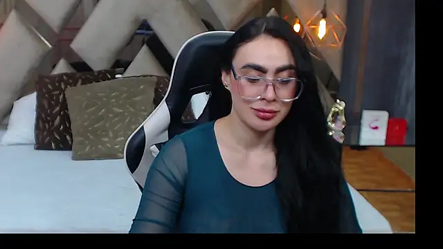 MartinaaFit élő XXX-chatje