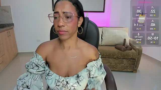 Shantaall_ XXX чат на живо