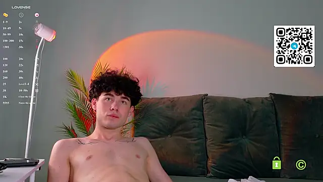 moon_Gloww Chat XXX live