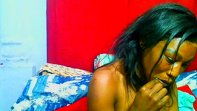 Chat +18 de freaky_naughty ao vivo