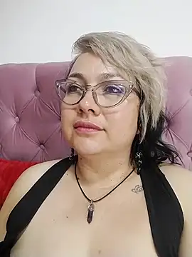 AnyaLuxx Live XXX-Chat