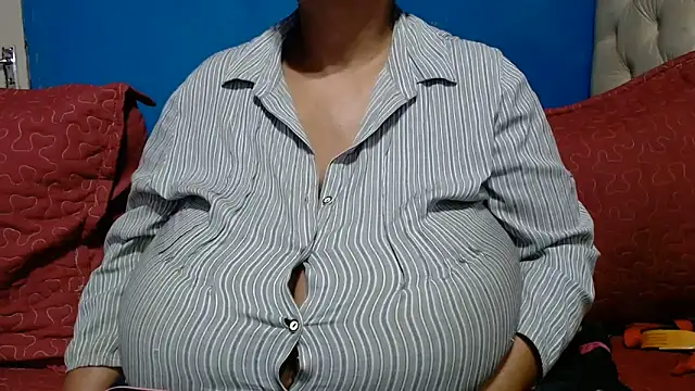 CUTEFIRMMELONSS Live XXX-Chat