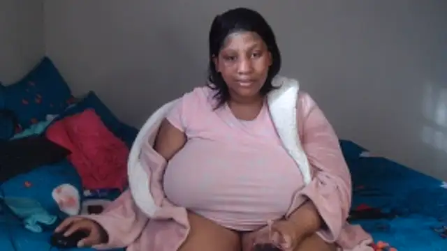 Chat XXX Live PIXIEBITCHXXX26