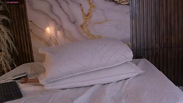 king_lovely_hornyy 现场XXX聊天