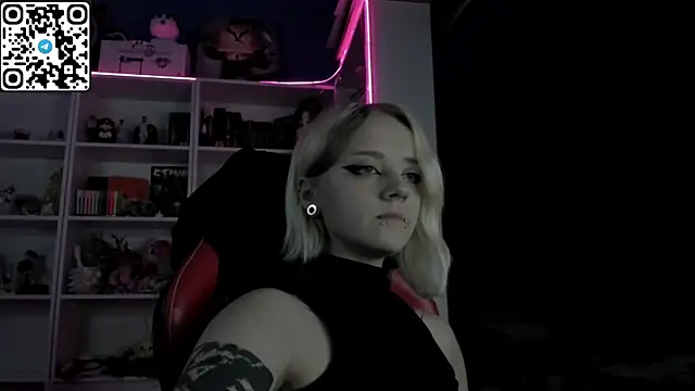 Holy_Mistress_S Obrolan Langsung XXX