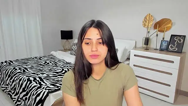 Jasmine_Stewart live XXX chat