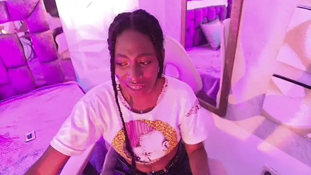 צ'אט XXX בשידור חי של Queen_perla_