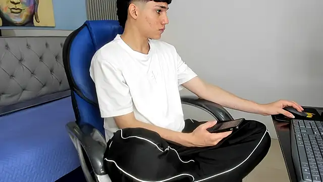 SamBlack_ 라이브 XXX 채팅