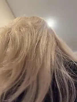 XXX chat uživo modela Love_Bri