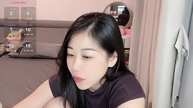 F-Yuwei's Live XXX Chat